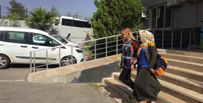 Yöresel Kıyafetlerle Hırsızlık Yapan Kadınlar Tutuklandı