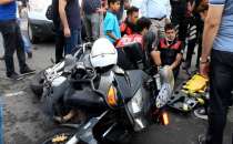 Yunus ekipleri kaza yaptı, 2 yaralı