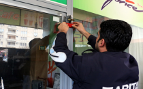 Zabıta ruhsatsız iş yerini mühürledi